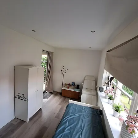 Homestay Shared Fieldsight - A Shared No Breakfast